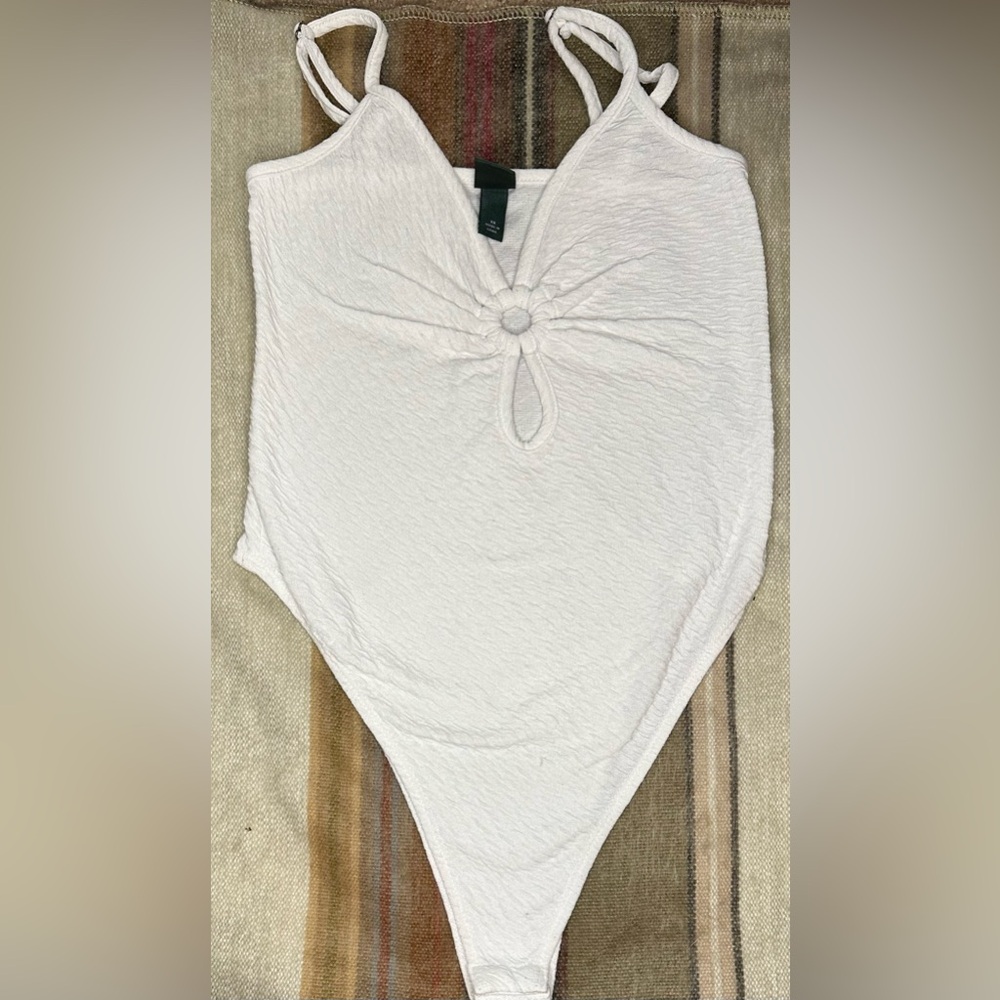 While Fable body suit